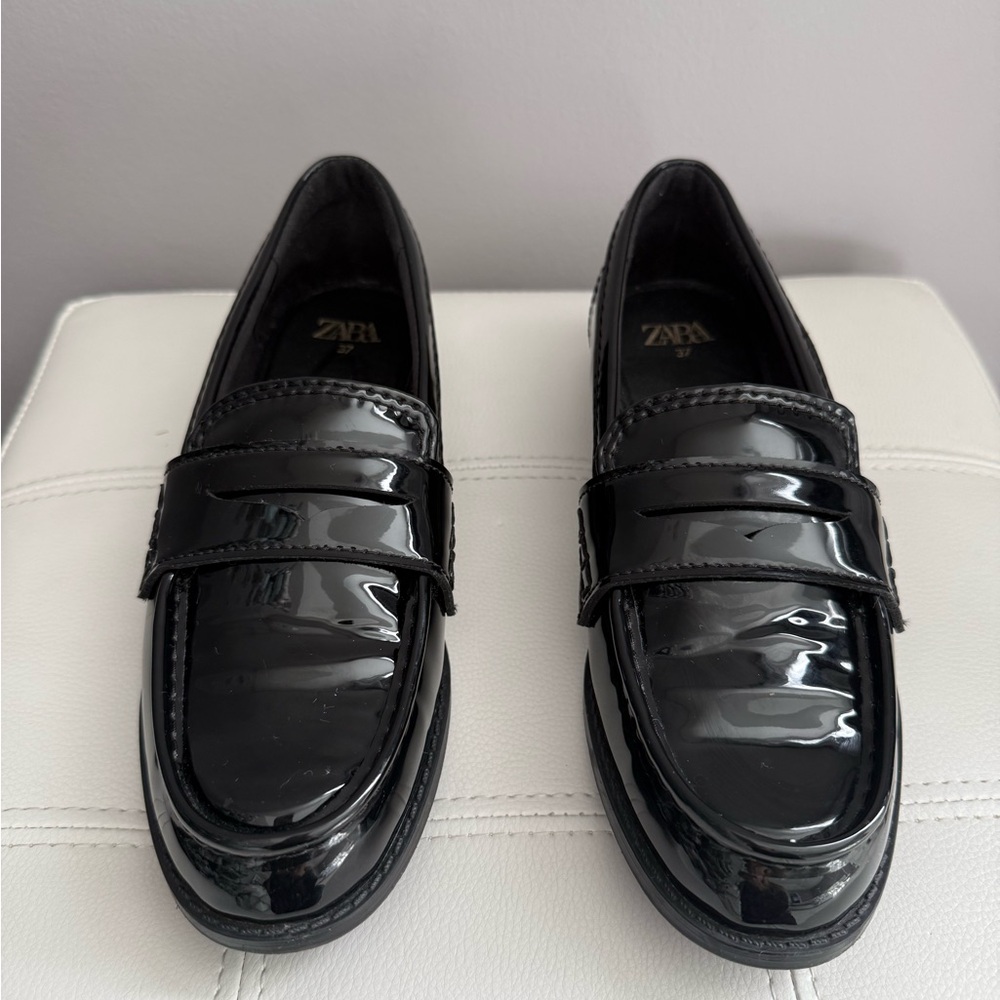 Zara black Patent Leather Loafers - Picture 4 of 4